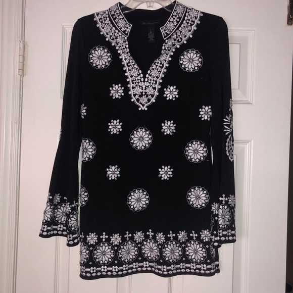 INC INTERNATIONAL CONCEPTS TUNIC TOP EMBROIDERED SIZE SMALL (S) BLACK & SILVER - Picture 2 of 13